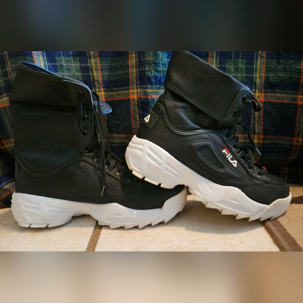 New Filas woman's distributor ballistic high tops black